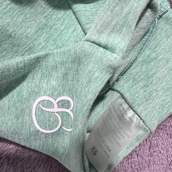 Bombshell Sportswear Green Athletic SET - Picture 3 of 4